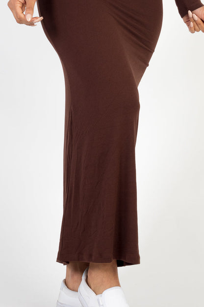 Maxi dress featuring cap sleeves.