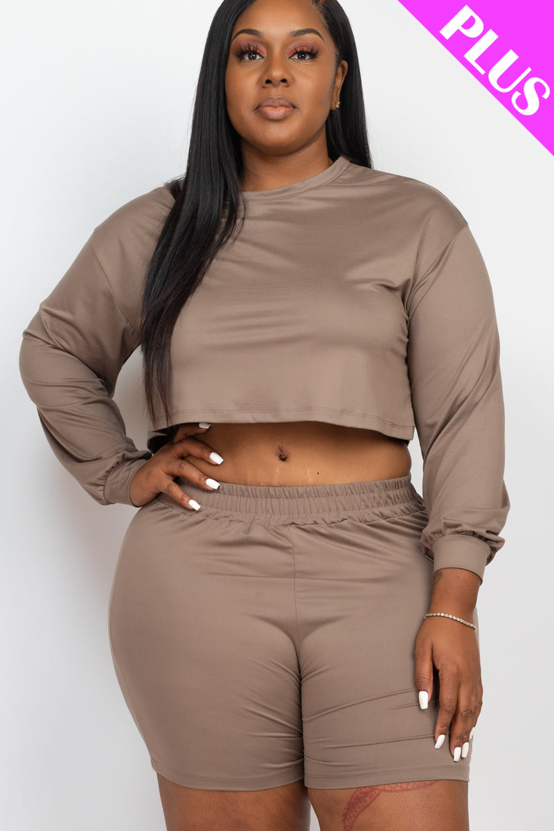 Crop Top and Shorts Set with Long Sleeves for Plus Sizes