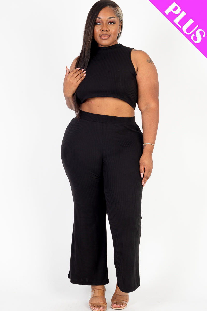 Set of Loose Fit Long Sleeve Top and Shorts in Plus Size Ribbed Fabric
