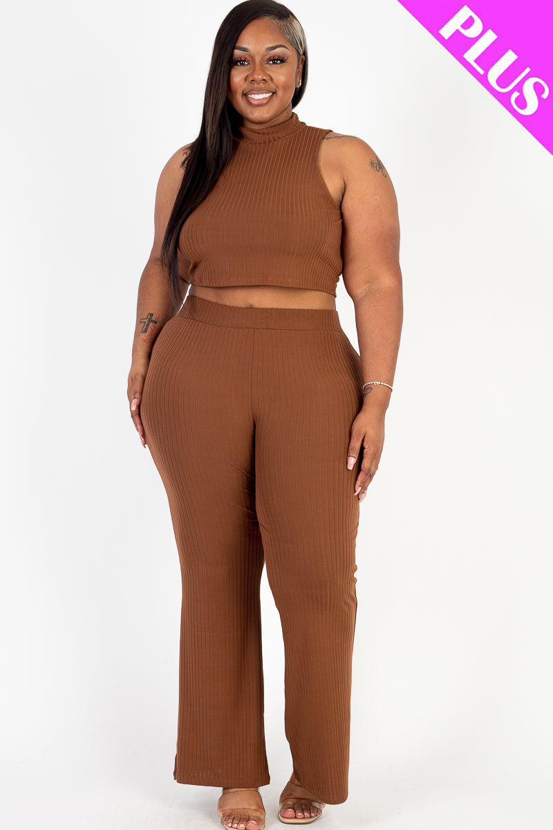 Set of Loose Fit Long Sleeve Top and Shorts in Plus Size Ribbed Fabric