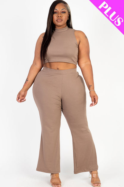 Set of Loose Fit Long Sleeve Top and Shorts in Plus Size Ribbed Fabric
