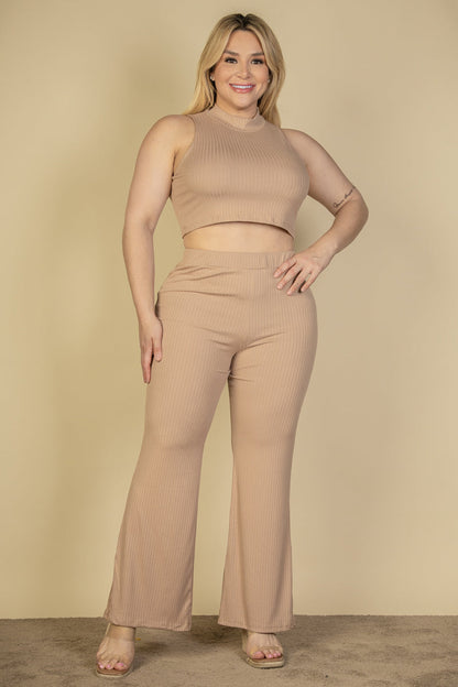 Set of Loose Fit Long Sleeve Top and Shorts in Plus Size Ribbed Fabric