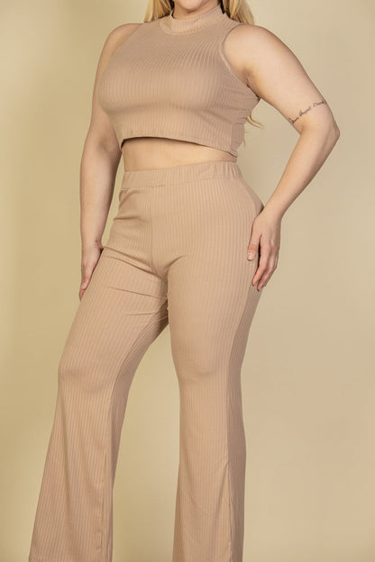 Set of Loose Fit Long Sleeve Top and Shorts in Plus Size Ribbed Fabric
