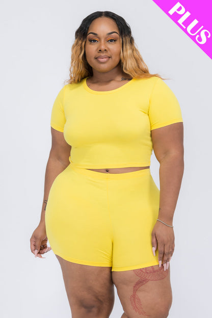 Plus Size Crop Top and Shorts Set with Short Sleeves