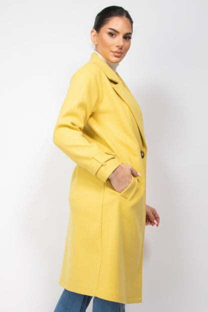 Collar pocketed coat